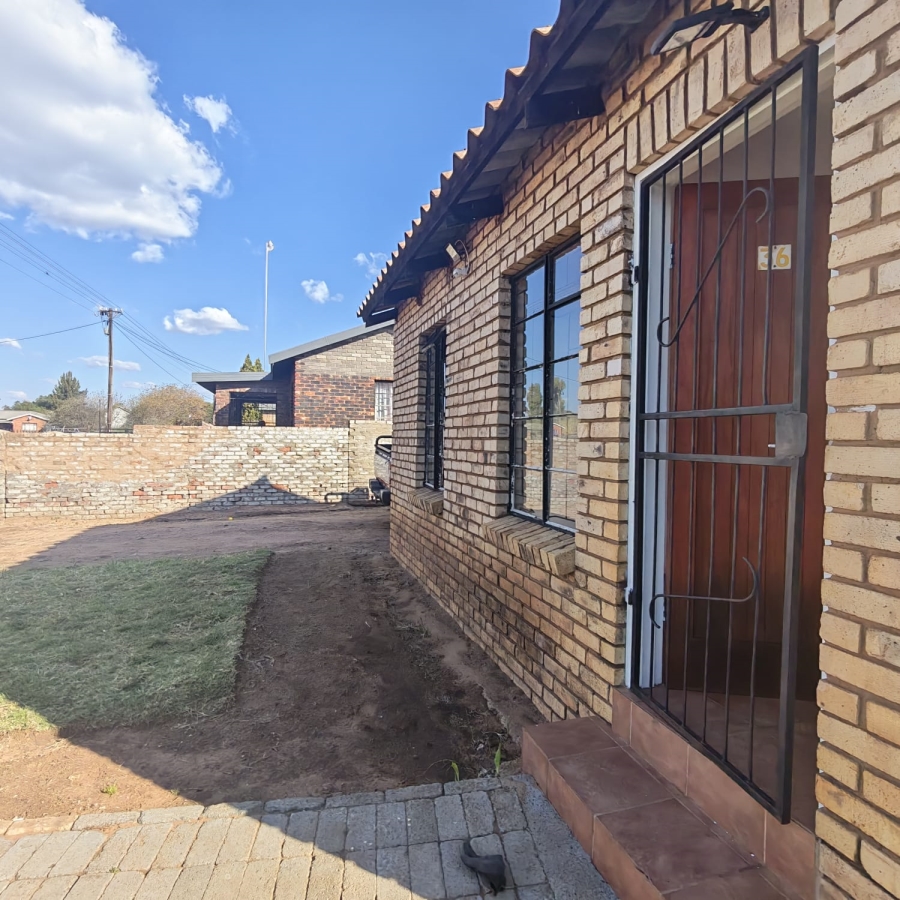 To Let 2 Bedroom Property for Rent in Kuruman Northern Cape